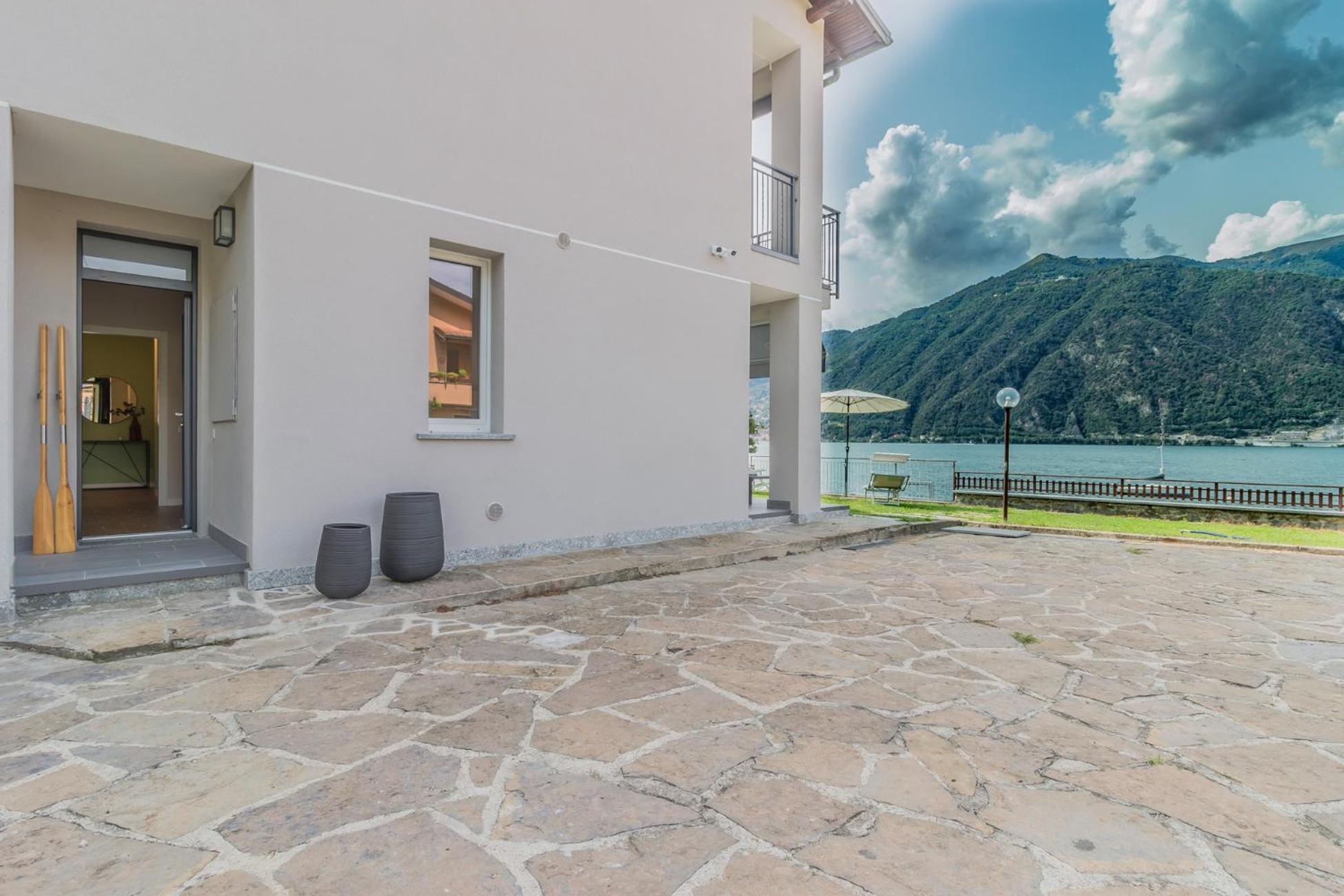לצנו Ninfea Apartments By Wonderful Italy מראה חיצוני תמונה